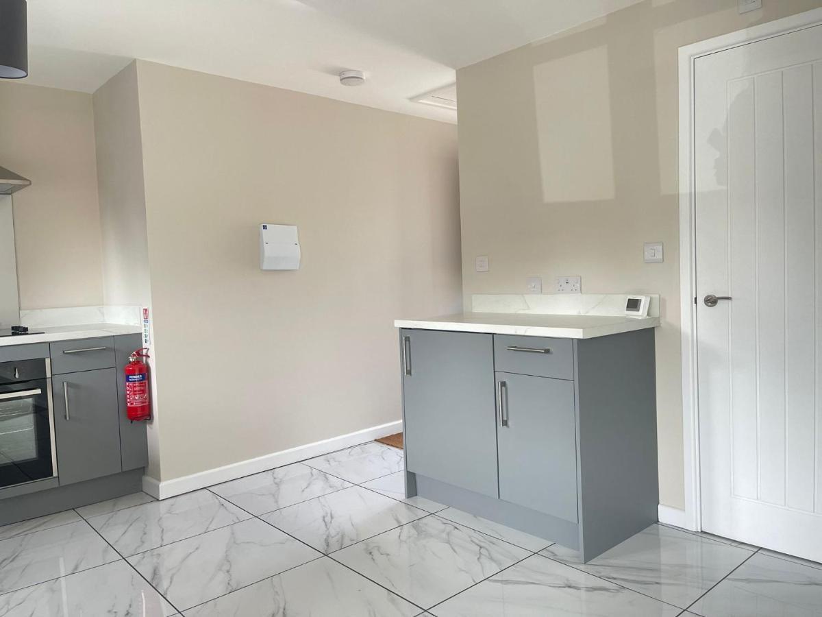 Brand New 1 Bed Apartment, 5Min Walk To Racing & Main Strip, With Electric Parking Bay & Terrace Long Stay Work Contractor Leisure - Citrine Newmarket  Luaran gambar